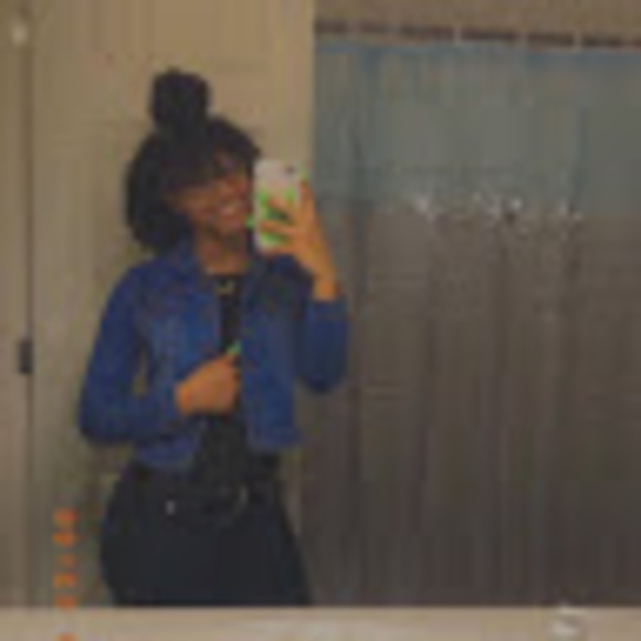 Meet your Posher, Cambree - Picture 1 of 1